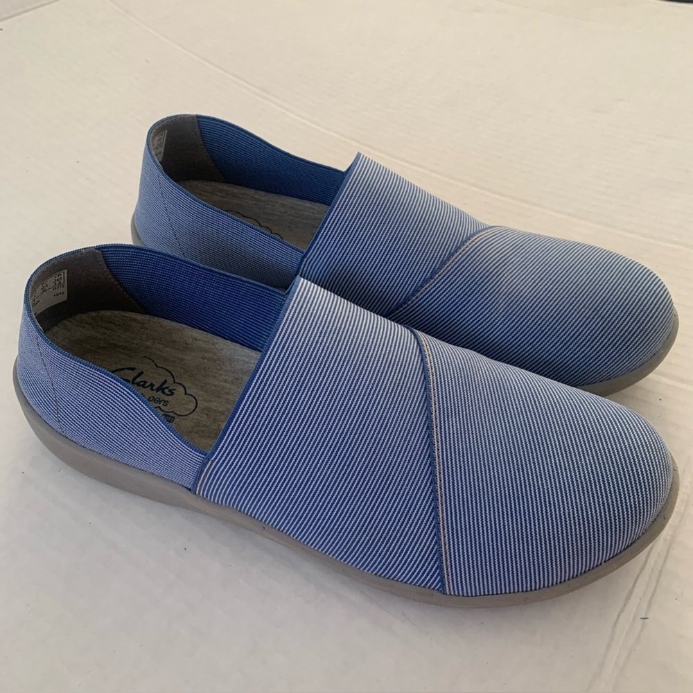 Clarks Women's Blue Cloud Steppers Soft Cushion Size 8.5M